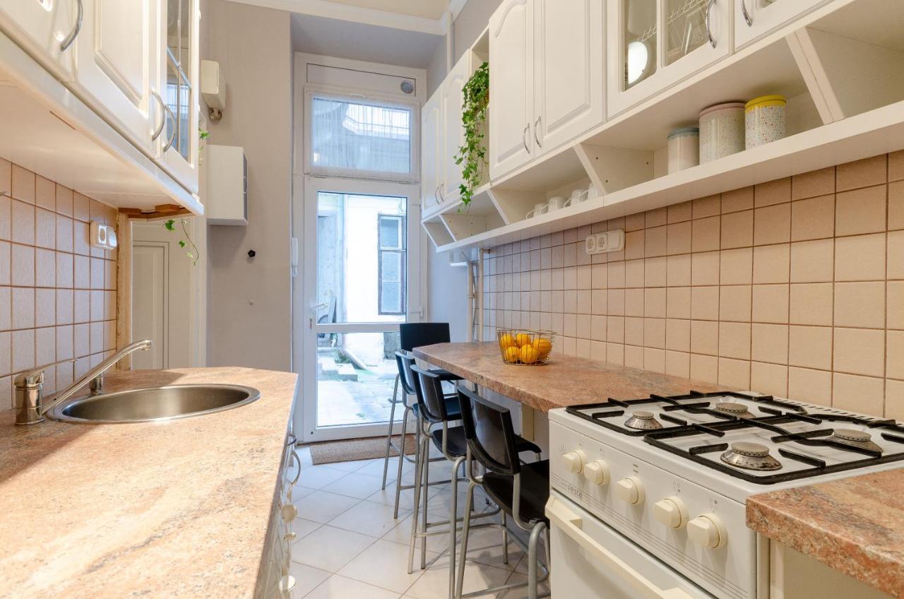 Lovely Apartment Next To Synagogue. Βουδαπέστη Εξωτερικό φωτογραφία